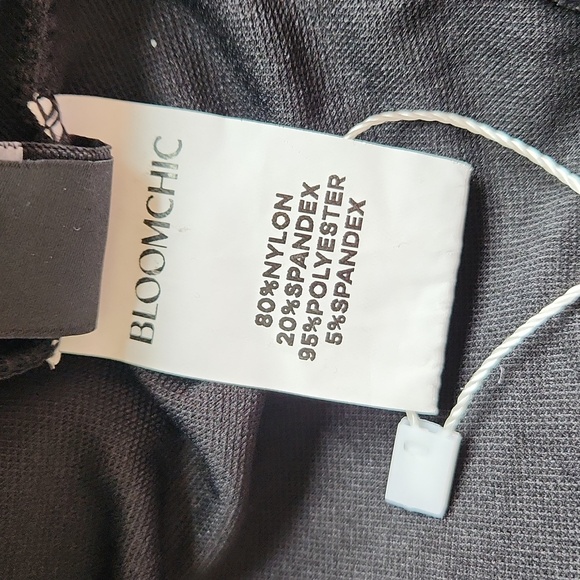 Bloomchic black one-piece bathing suit, size 26 - Picture 11 of 11